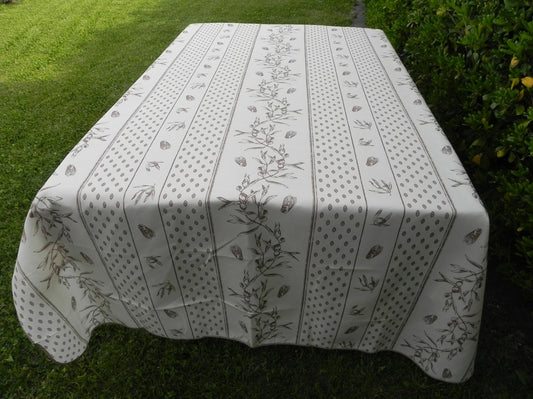 Nappe rectangle écru, cigales et olives marron