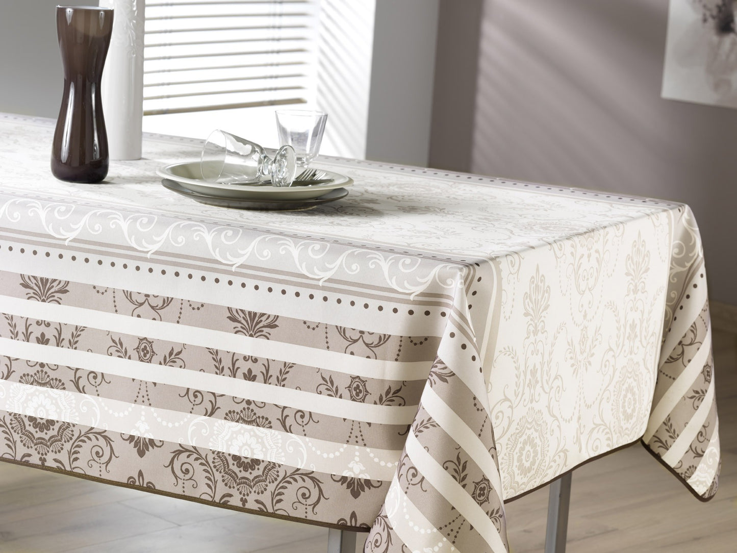 Nappe rectangulaire arabesque grise et taupe