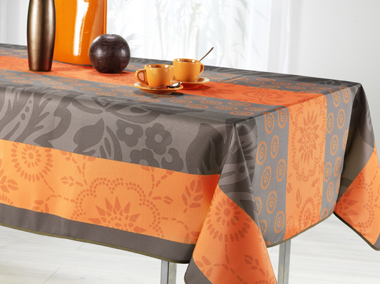 Nappe carré motif fantaisie orange